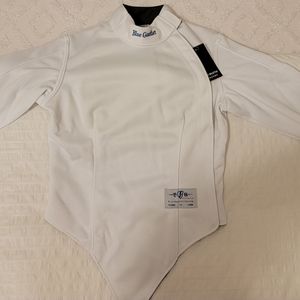 NWT Blue Gauntlet Women's Stretch RH Fencing Jacket, Size Women's 34, 350NW